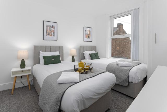 The Wavertree Rooms - Air Host & Stay - 6 Bedrooms