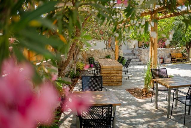 Villa Vivari Suites