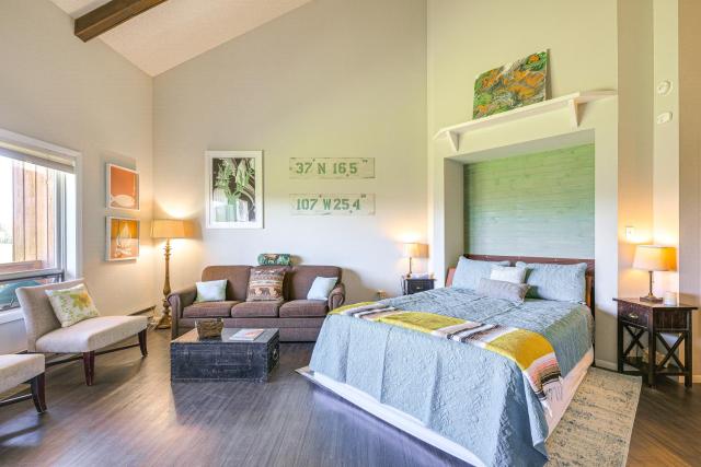 Dog-Friendly Pagosa Springs Studio: Grill & Views!