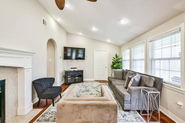 Spring Branch Fast WiFi 2 Kings Sleeps 8