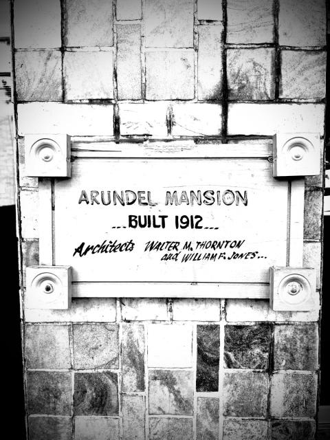 Arundel Mansions Hotel