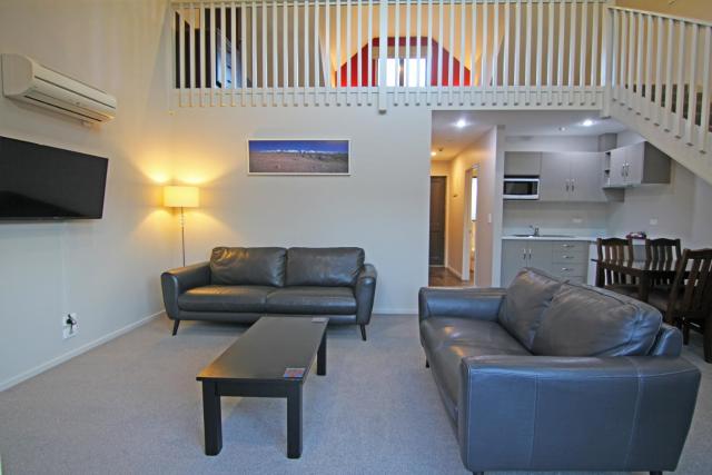 Hanmer Apartments