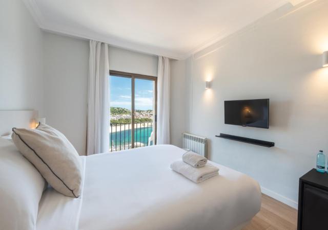 Hotel Montjoi by Brava Hoteles