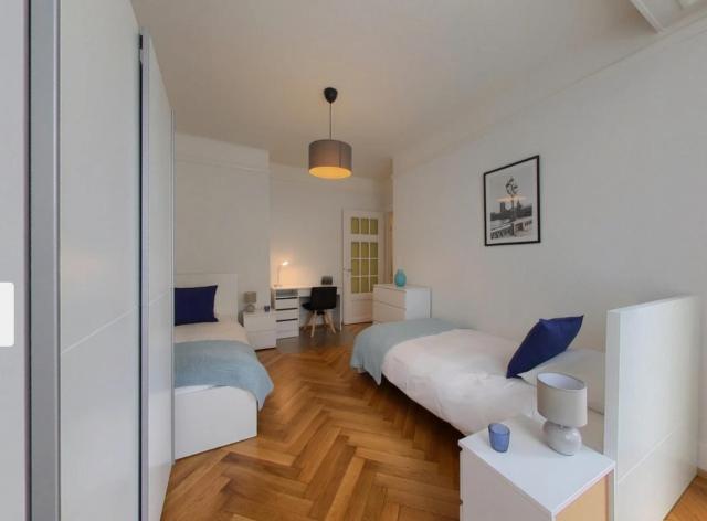 Lausanne City Center Apartments, Minutes Away from the Lake! AM53