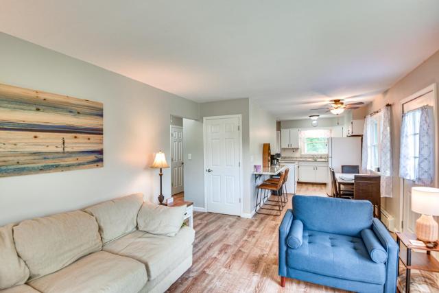 Charming Reading Home w/ Lake Views & Private Dock