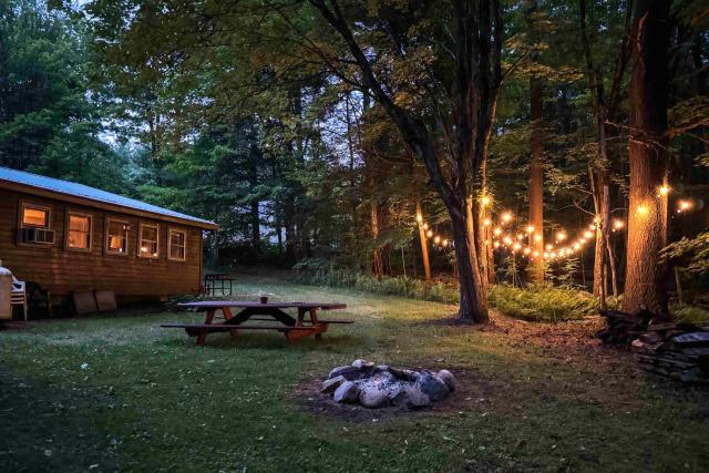 1 Mi to Brantingham Lake: New York Getaway!