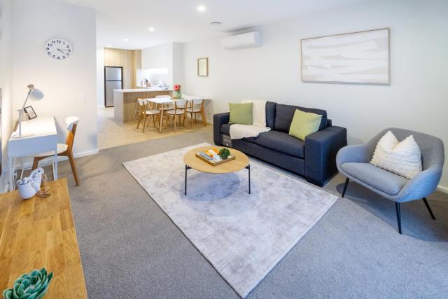 Cozy and Chic in Central Christchurch
