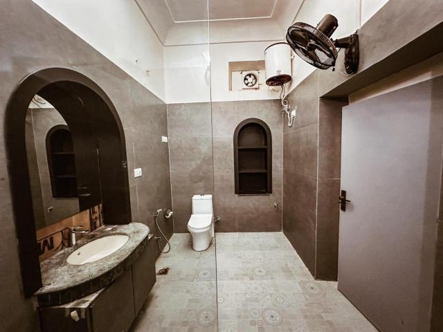 DYORE House by Bharat Mahal Palace
