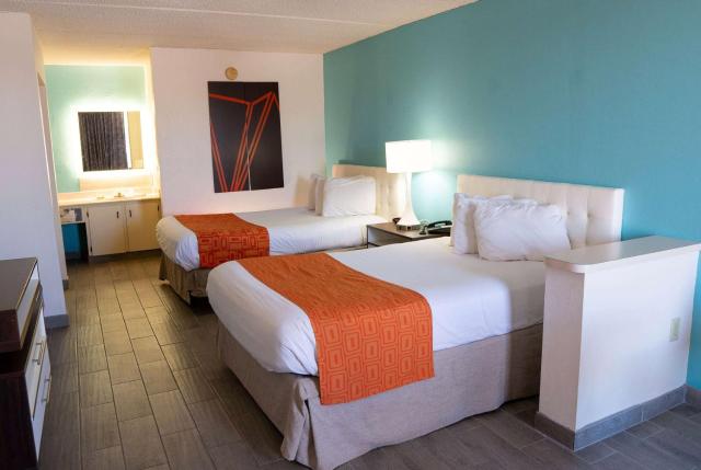 Howard Johnson by Wyndham Clearwater - Dunedin
