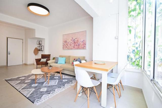 Charming 2BR in Basel Square by HolyGuest TO REMOVE