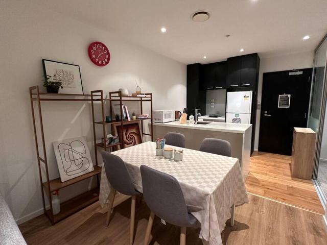 City Apartment with SKY Tower view