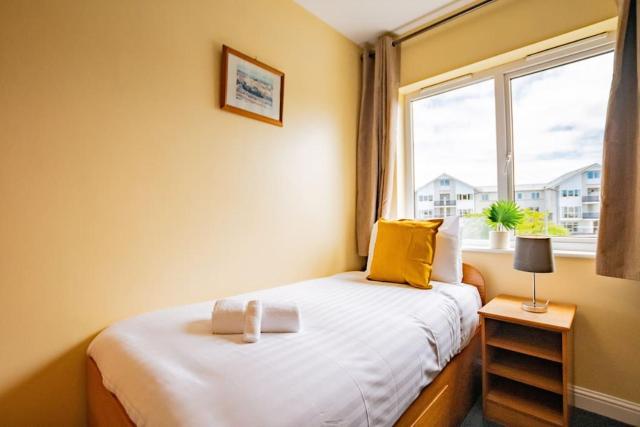 Modern Stay with Kitchen Near University Galway