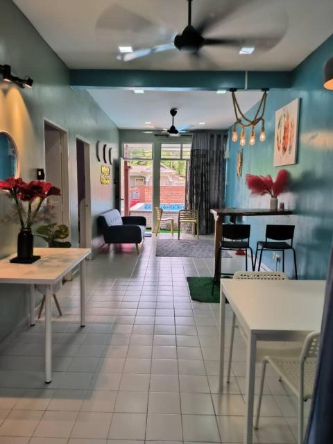 Adeliaz D'Village Guest House, Bachok Kelantan With Private Pool