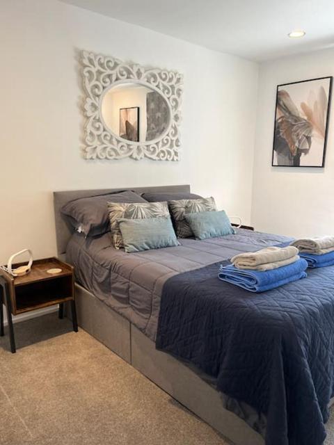 Artizana Suite - Luxury Village Location and Parking