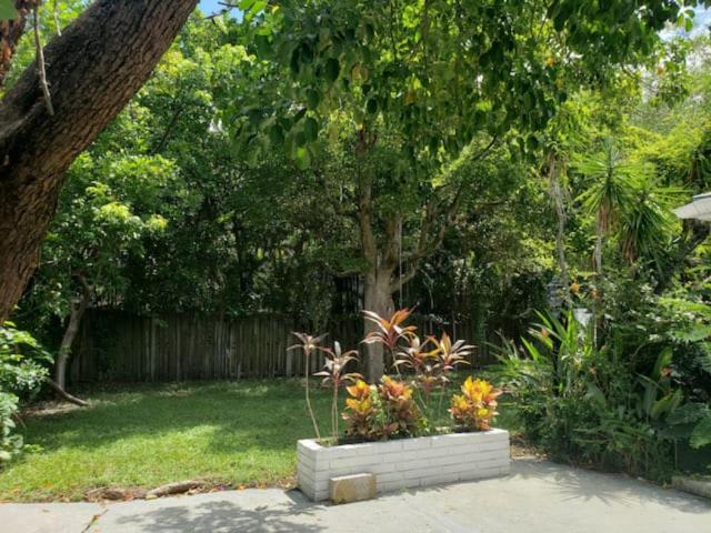 Apts with Backyard Near Fort Lauderdale Beach, Nightlife, Cruise Port, Airport