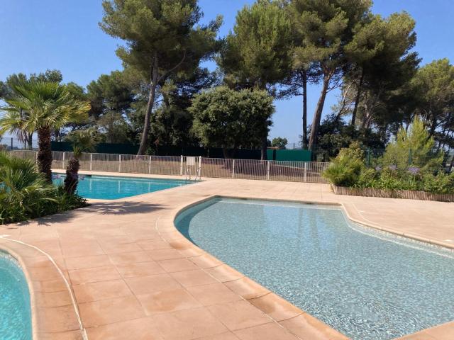 Coin de paradis, piscine, parking, terrasse