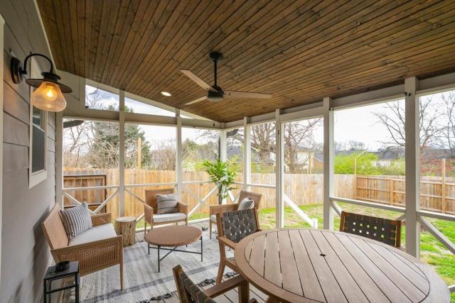 Beautiful Cottage in Donelson Close to Opryland