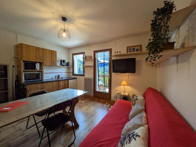 Charmant studio 19m², idéal 3 pers, avec terrasse et parking, proche commerces et navette ski - FR-1-342-307