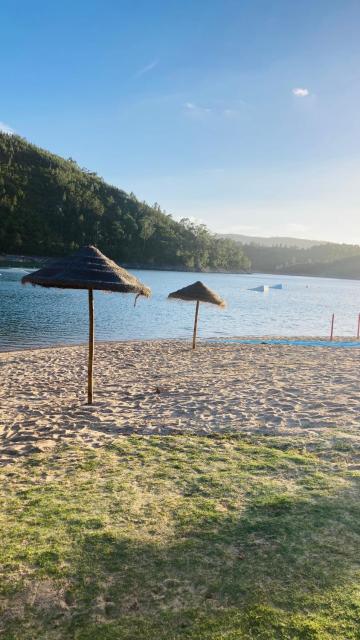 Riverlake House - frente ao lago e com jardim