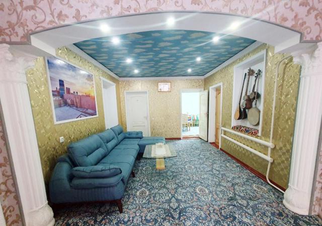 Guest House Dilorom B&B