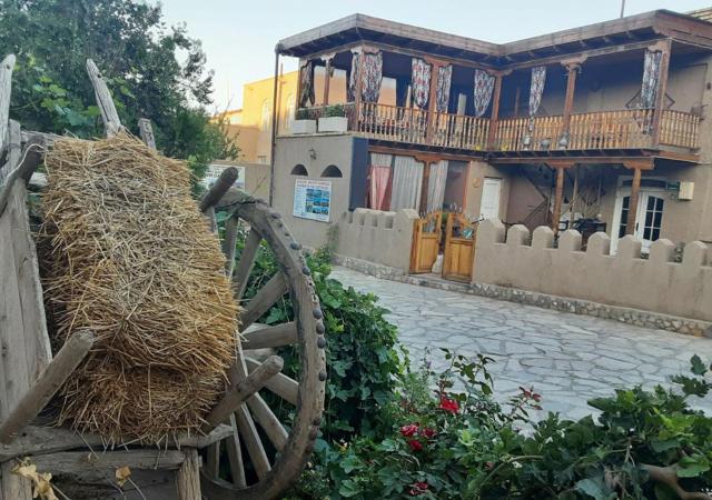 Guest House Dilorom B&B