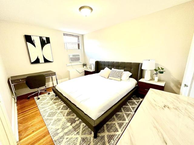 Lennox C304 Peaceful & Perfect Private 1-br