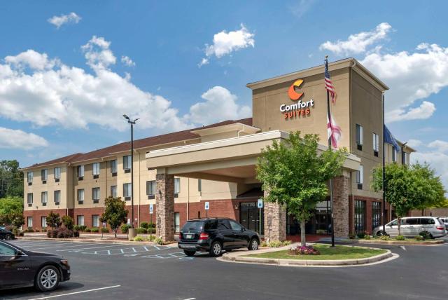 Comfort Suites Pell City near Logan Martin Lake