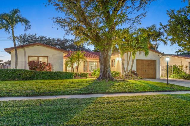 Family Beach Home With Home Theater & Heated Pool!