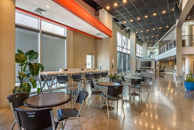 Best Western Premier Springfield Plaza District Hotel