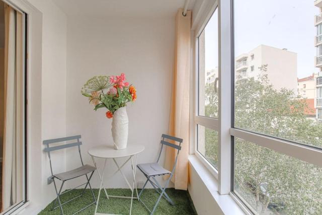 Appartement raffiné, veranda et parking, Lyon 3
