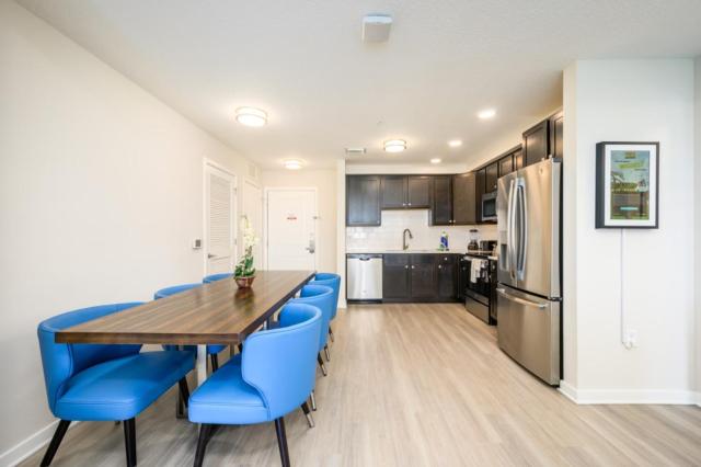 Brand New Modern Vista Cay Reserve Condo - 5003