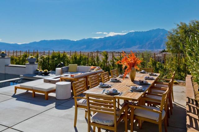 Ridge Overlook Stunning Mountain Views