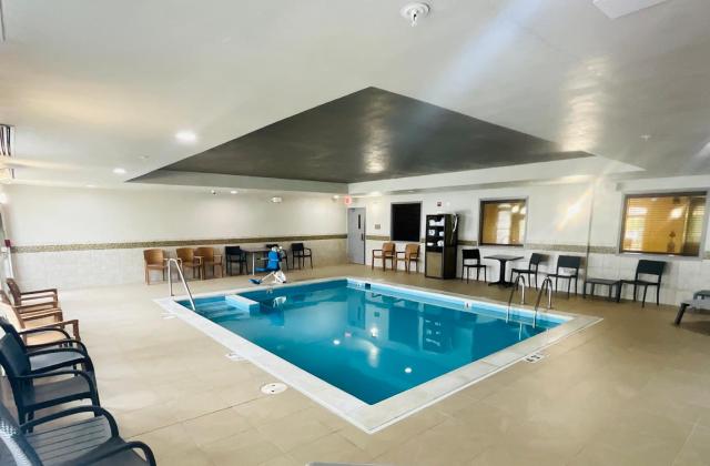 Comfort Inn & Suites Virginia Beach - Norfolk Airport