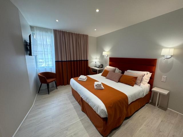 Kyriad Saumur Hyper Centre Hôtel, Appartements, Séminaires et SPA soins Sothys Paris