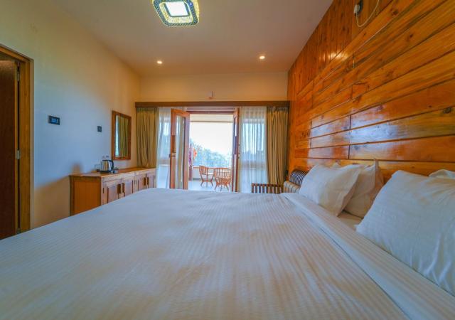 Silent Retreat Pool Resort Ooty by VOYE HOMES