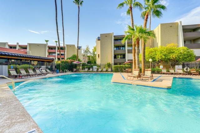Walkable Scottsdale Condo w/ Pool Access!