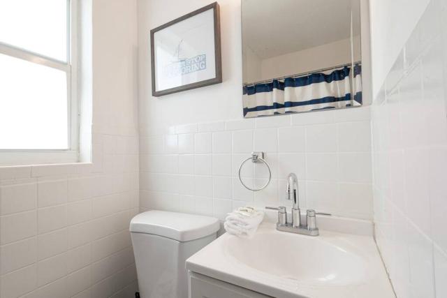 B06 5 min from beach studio Midtown