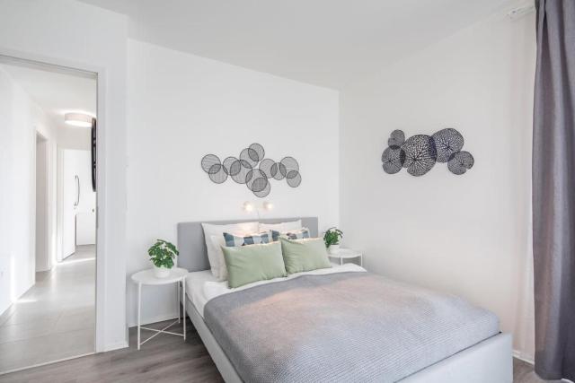Fresh & Modern - with 2 balconies