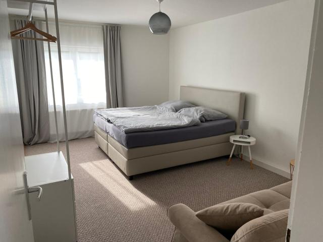 Ferienwohnung Feucht OG NATURNAH Parkplatz WLAN
