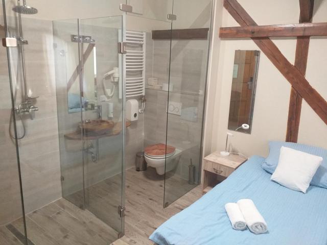 Kenguru Panzió és Csårda