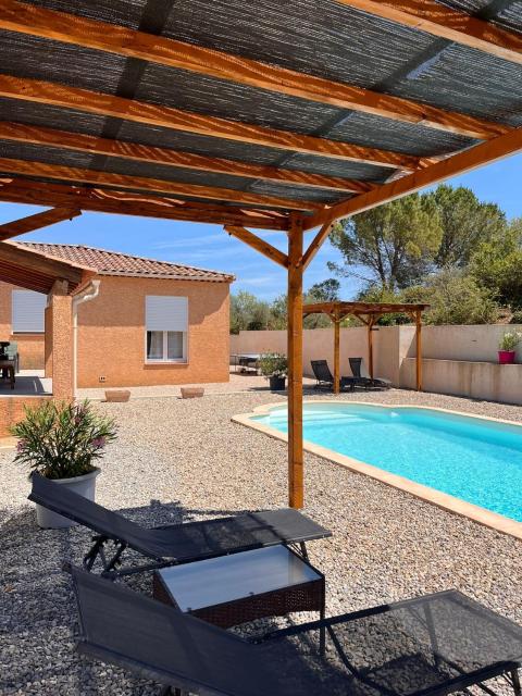 Chambres d'hôtes, B&B climatisées LA BORRELLIENNE