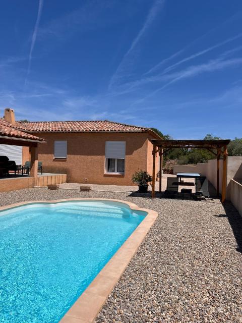 Chambres d'hôtes, B&B climatisées LA BORRELLIENNE
