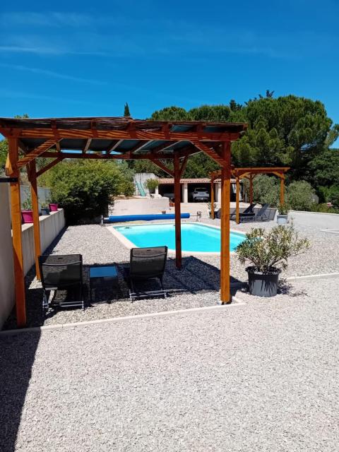 Chambres d'hôtes, B&B climatisées LA BORRELLIENNE