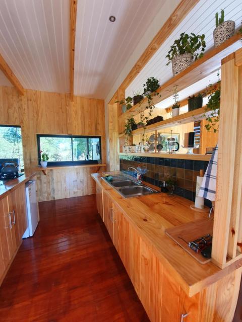 Hillside Hideaway Cabin