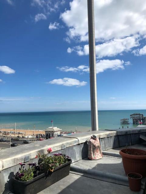 GradeII listed penthouse with Sea view