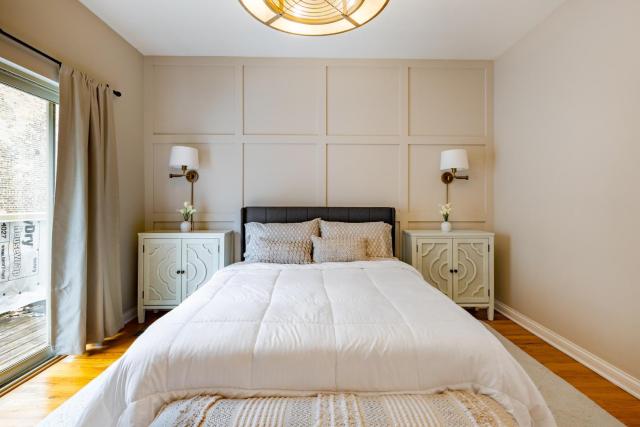 Windy City Getaway - 3BR 2BA Chicago Townhouse home