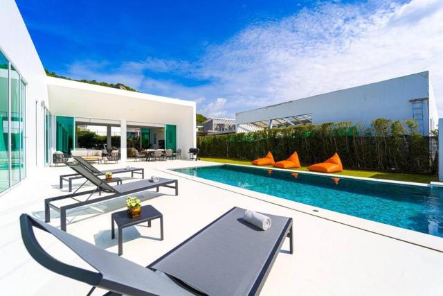 Modern 4 Bed Private Pool Villa - KH-B6