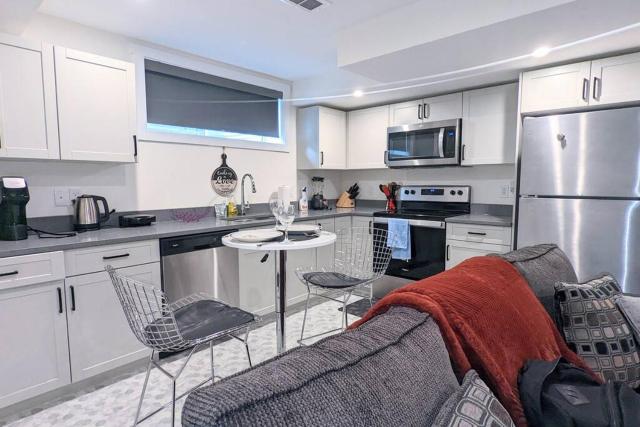 The Bronco - Cozy 2 Bedroom Suite in Brighton