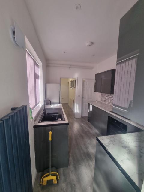 Southampton Bridge Rooms by AFL