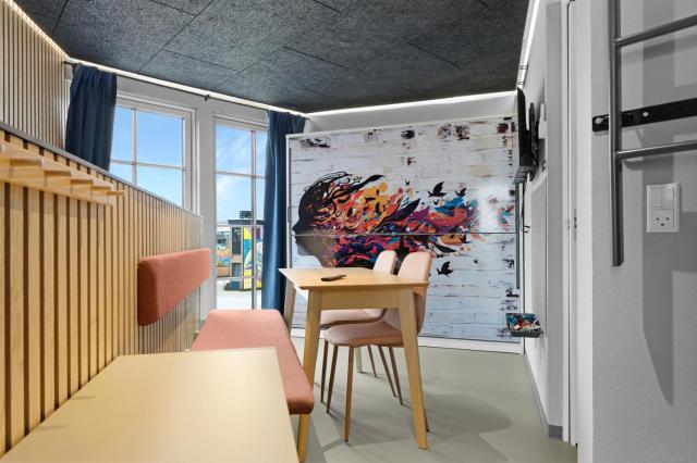 Rent A Holiday Apartment At Fun Art And Stay In A Mecca Of Art And Experiences! 